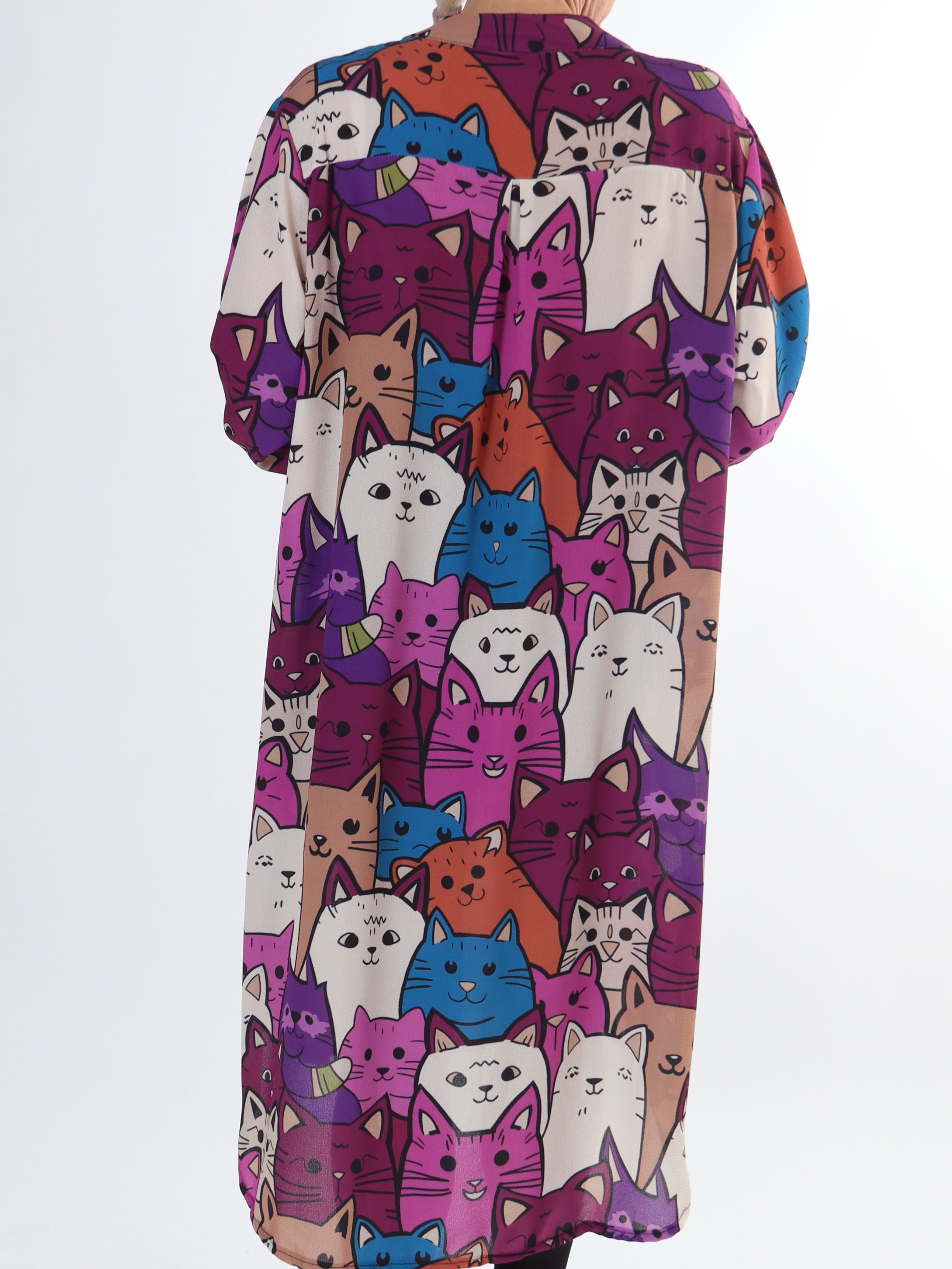 Vanesa Cat Long - Lätt och luftig klänning i plus size med kattmönster